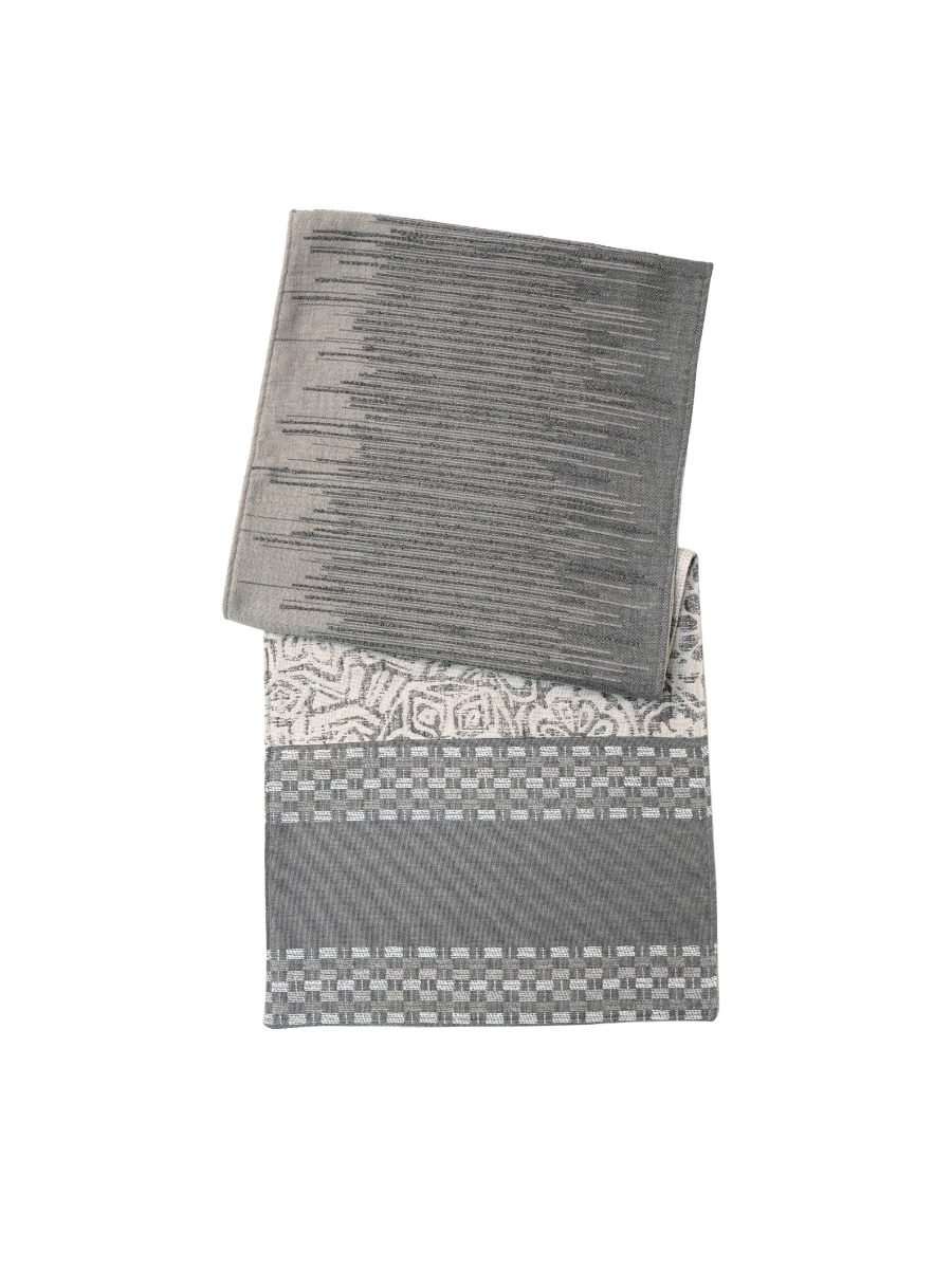 Table Runner 269 60"