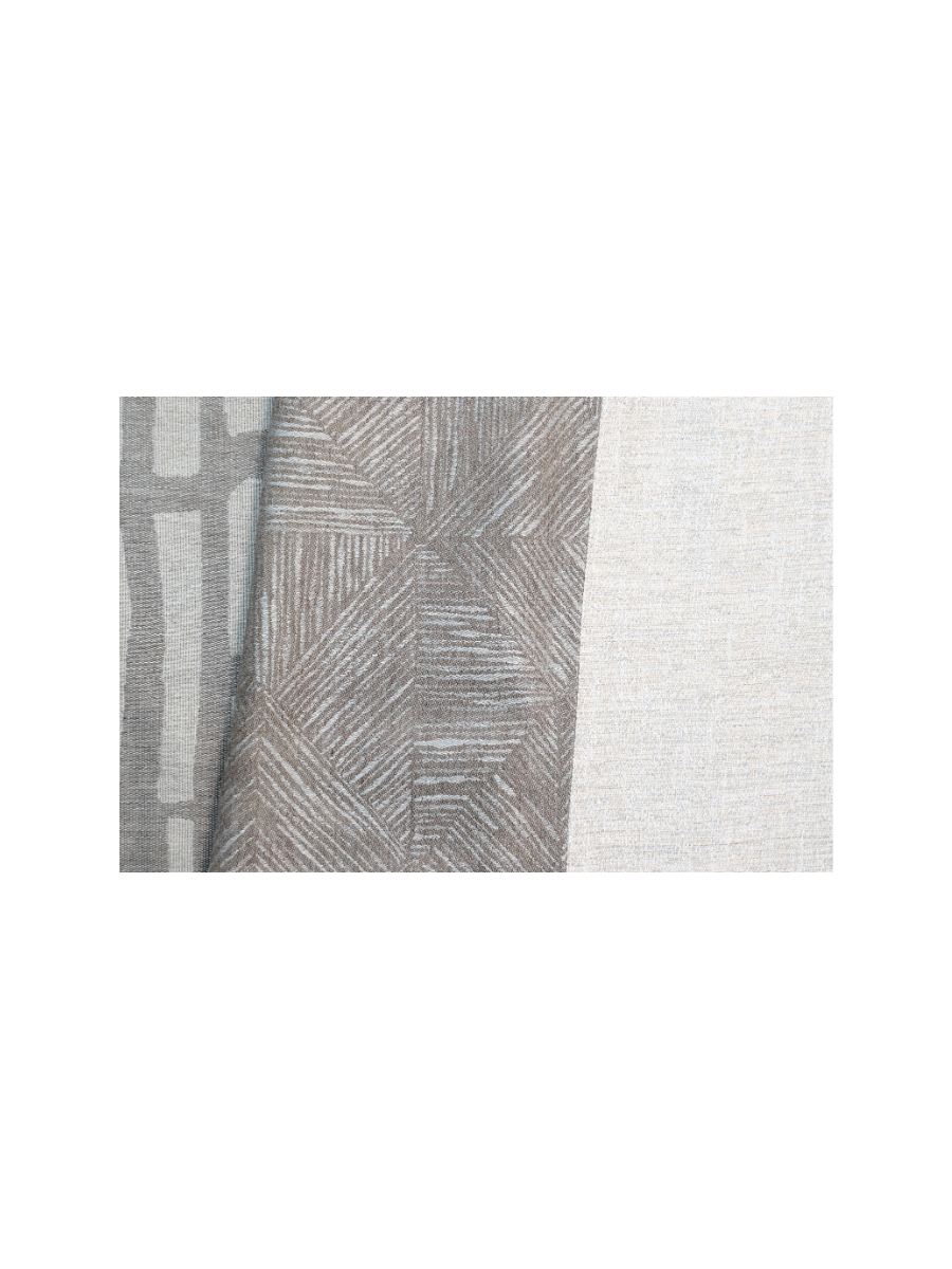 Table Runner 302 90"