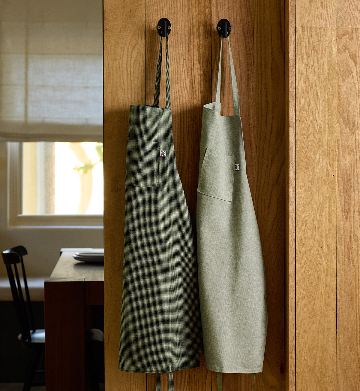 Apron 432