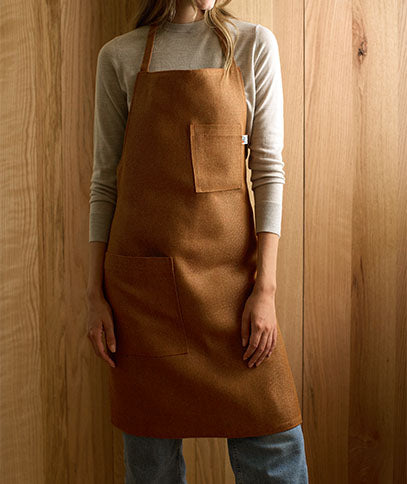 Apron 439